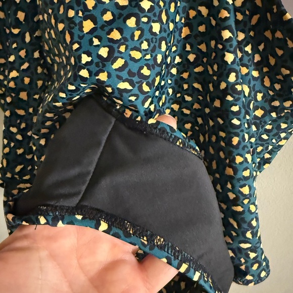 Cupshe Blue and Tan One Piece Swimsuit with Plunging Neckline - Picture 3 of 7